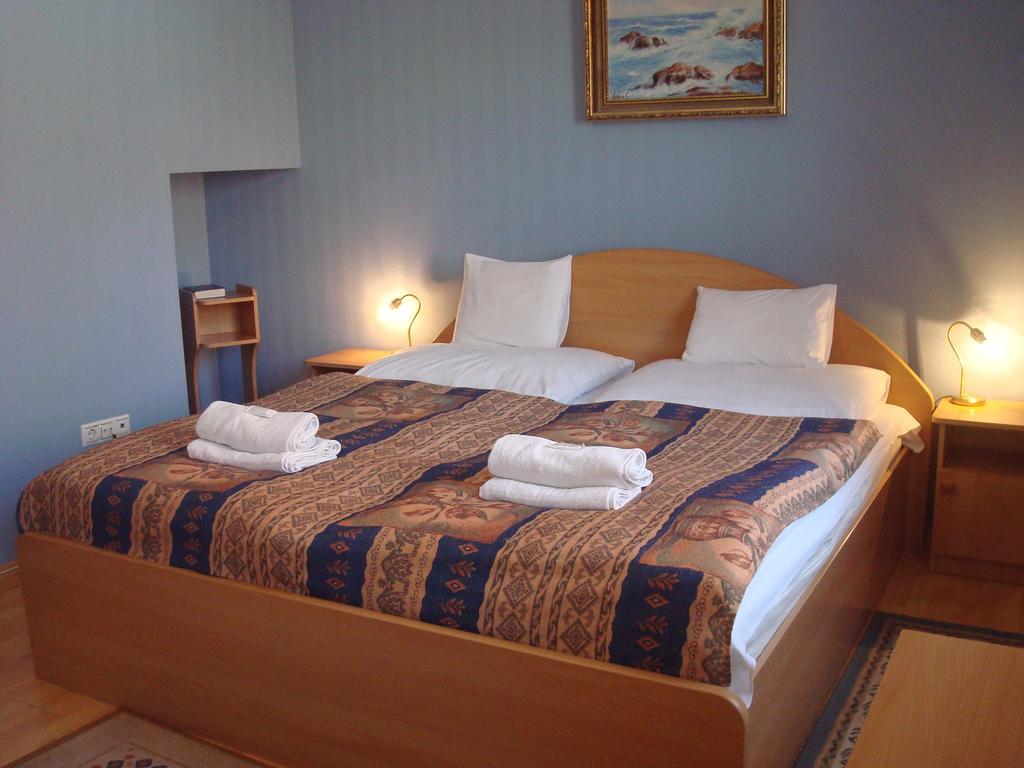 Hotel Arany Trofea Έγκερ Εξωτερικό φωτογραφία