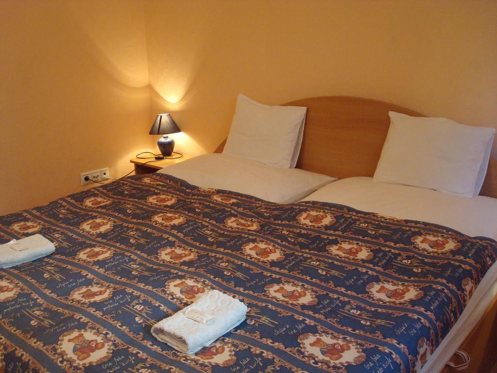 Hotel Arany Trofea Έγκερ Εξωτερικό φωτογραφία