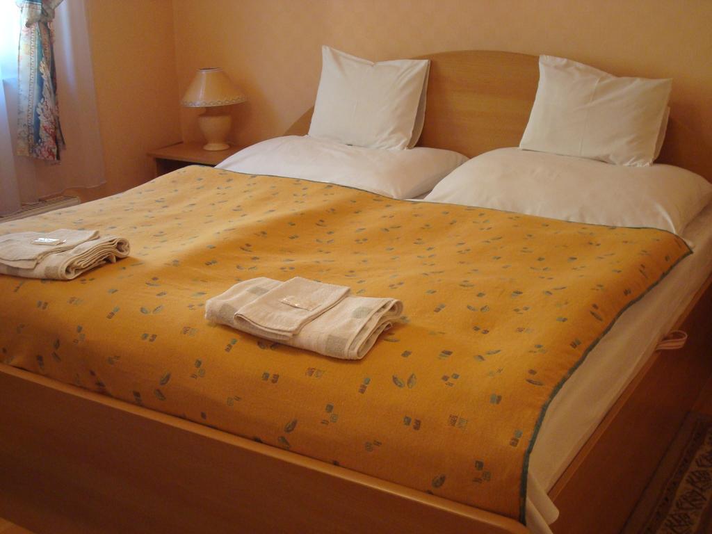 Hotel Arany Trofea Έγκερ Εξωτερικό φωτογραφία